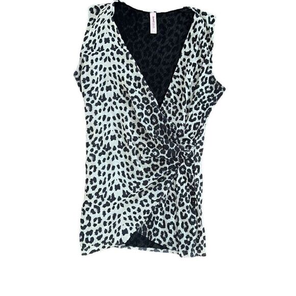 Sweet Pea Tops - SWEET PEA Cheetah Print Sleeveless Blouse Size Large